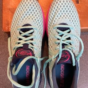 ASICS Noosa FF2